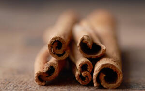 Как отличить дорогую корицу от дешевой кассии?