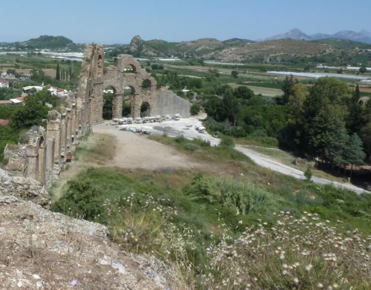 Вид на каньон Сик Вид на каньон Сик