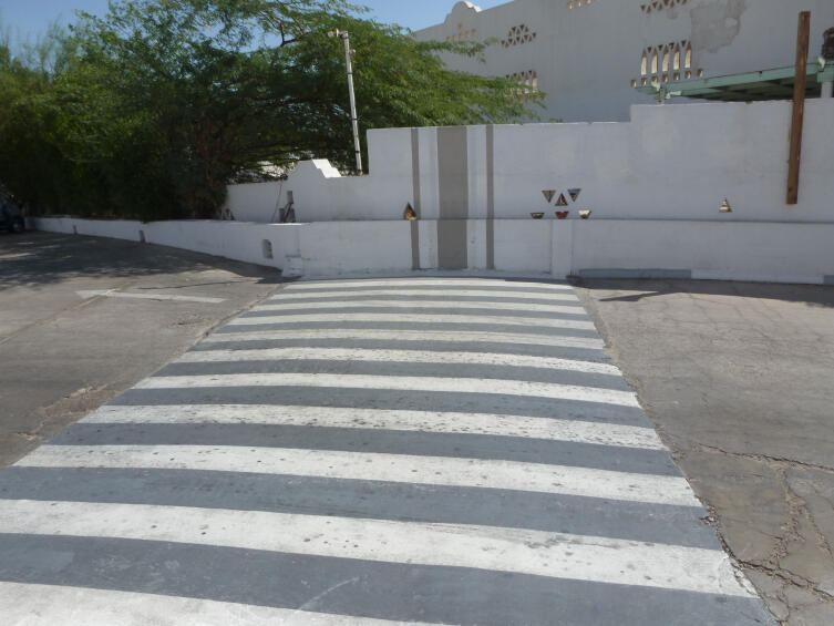 Один из пешеходных переходов в Шарм-эль-Шейхе