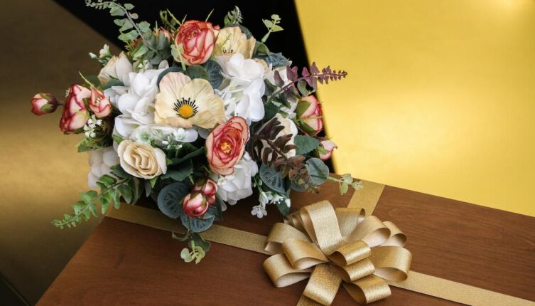 Правила флористики. Что такое протокольная композиция и как ее выбрать?