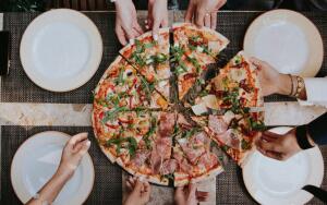 Почему зимой
люди толстеют?