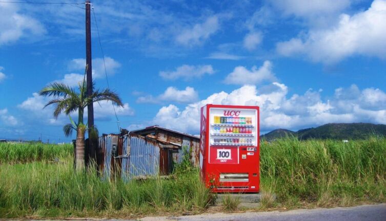 Сколько лет торговым автоматам?