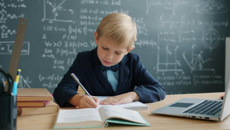 Как взрослому человеку учиться в шестом классе?