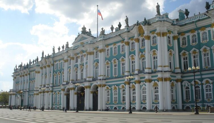 Как мы с приятелем стояли в очереди за высоким искусством?