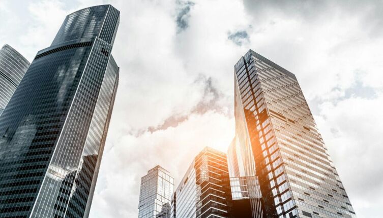 Как различать классы жилых комплексов Москвы?