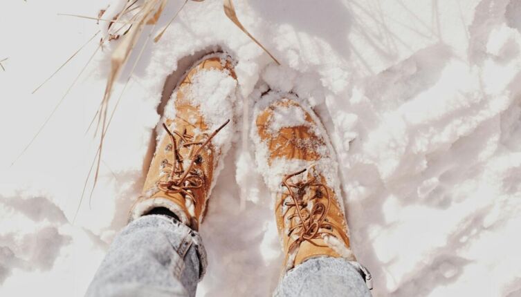 Скрип снега под ногами: откуда он берётся и почему пропадает?