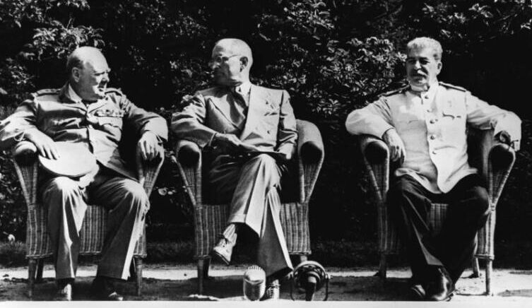 Морской узел Потсдама. Как Сталин и Черчилль делили наследство Кригсмарине?