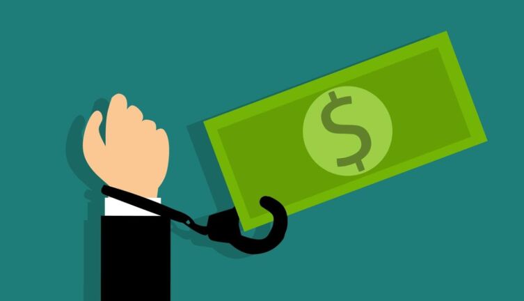 Финансовые ловушки. Как действуют схемы обмана россиян?