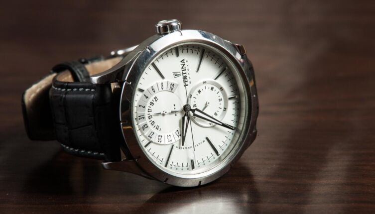 Страхует ли часовой ломбард залоговое имущество?