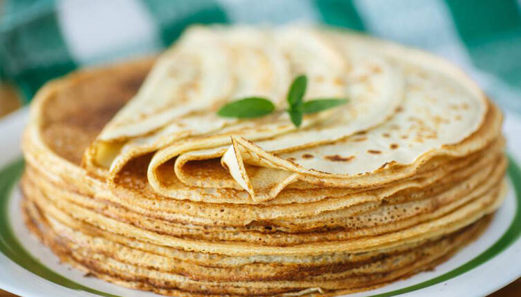 Кому же все-таки первый блин?