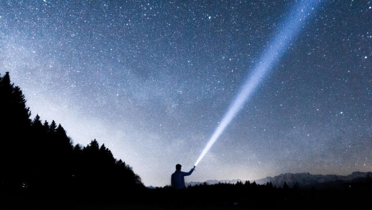 Музыкант со звезды: как ему найти понимание на этой планете?