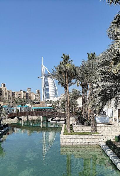 Отель «Парус» Отель «Парус»