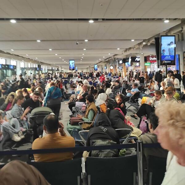 Дубайский аэропорт. Зал ожидания терминала № 2