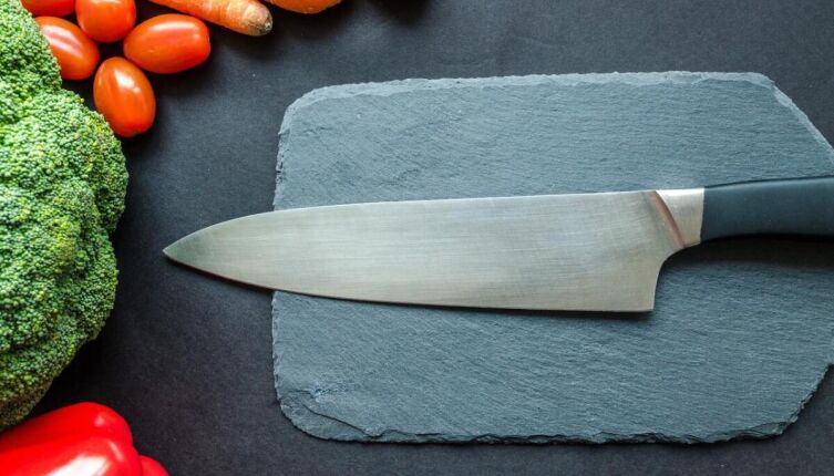 Почему нельзя дарить нож?