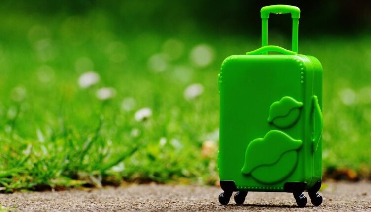 Как чемодан поставили на колеса?