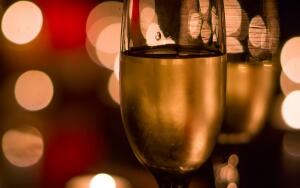 Суррогат. Как изменить, не изменяя?