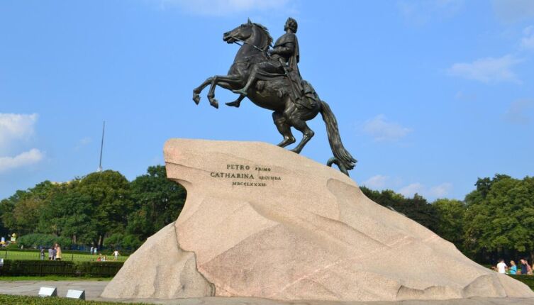 Какое место в картографии Санкт-Петербурга занимает план Сент-Илера 1765&ndash;1773 годов?
