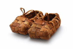 Самый древний и самый распространенный вид обуви на Руси