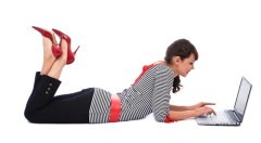 Отсутствие романтики в личной жизни толкает их на тропы виртуальных отношений, любви, секса...