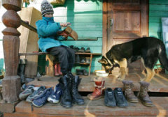 Как правильно чистить одежду и обувь?