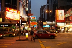 Весело с таксистами – показывают жизнь со всех её сторон. Да и им с нами скучать не приходится.