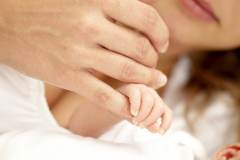 Послеродовая депрессия: кому она грозит?