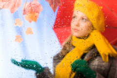 Неужели всё так грустно? Нет и ещё раз нет: ведь есть Вы, и Вы знаете, как изменить осеннюю серость...