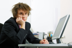 Как научиться улыбаться продолжительное время и стоит ли это делать вообще?