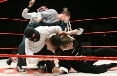 Как вести себя при встрече с незнакомцами в подворотне?