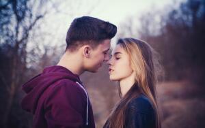 Что вы знаете о поцелуях? Тест о самых интересных фактах