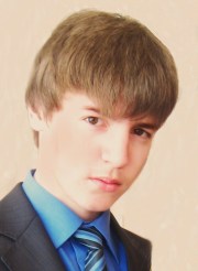 Максим Довгий